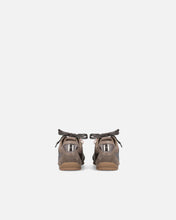 Carica l'immagine nel visualizzatore di Gallery, Pinko sneakers con lacci doppi e applicazioni