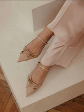 Carica l'immagine nel visualizzatore di Gallery, Pinko slingback con cinturini e applicazioni gioiello effetto vernice