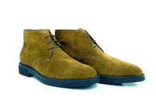 Carica l'immagine nel visualizzatore di Gallery, Barrett Parma 1917 Polacchino in suede colore peridot