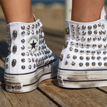 Carica l'immagine nel visualizzatore di Gallery, CONVERSE ALL STAR PLATFORM TOTAL BORCHIE