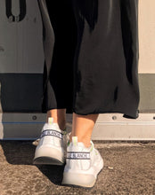 Carica l'immagine nel visualizzatore di Gallery, Voile blanche sneakers in vitello e nylon