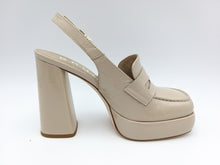 Carica l&#39;immagine nel visualizzatore di Gallery, Bruglia mocassino slingback con tacco
