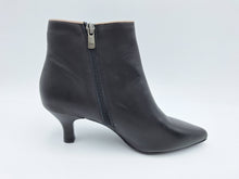 Carica l&#39;immagine nel visualizzatore di Gallery, Federico Rosi stivaletto in pelle
