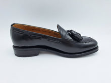 Carica l&#39;immagine nel visualizzatore di Gallery, Berwick 1707 mocassino donna con nappine

