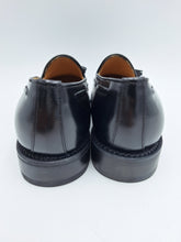 Carica l&#39;immagine nel visualizzatore di Gallery, Berwick 1707 mocassino donna con nappine
