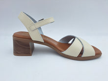 Carica l'immagine nel visualizzatore di Gallery, Oh! My Sandals
