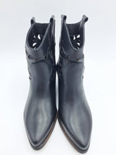 Carica l'immagine nel visualizzatore di Gallery, Mazzitti
