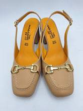 Carica l&#39;immagine nel visualizzatore di Gallery, Mazzitti 1938 décolleté slingback donna con morsetto
