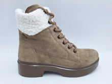 Carica l&#39;immagine nel visualizzatore di Gallery, Legero scarponcino donna
