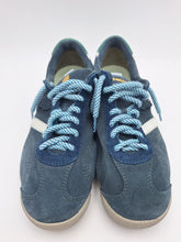 Carica l'immagine nel visualizzatore di Gallery, Satorisan Stardust suede sneakers uomo
