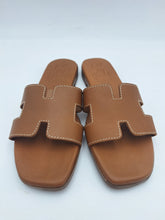 Carica l'immagine nel visualizzatore di Gallery, Oh! My Sandals
