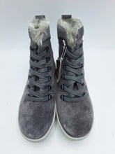 Carica l&#39;immagine nel visualizzatore di Gallery, Legero scarponcino donna
