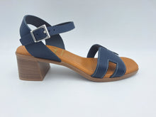 Carica l&#39;immagine nel visualizzatore di Gallery, 135 Oh! My Sandals
