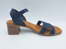 Carica l&#39;immagine nel visualizzatore di Gallery, 135 Oh! My Sandals

