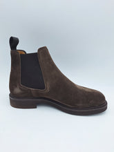 Carica l&#39;immagine nel visualizzatore di Gallery, Berwick 1707 chelsea boot uomo in camoscio
