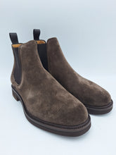 Carica l&#39;immagine nel visualizzatore di Gallery, Berwick 1707 chelsea boot uomo in camoscio
