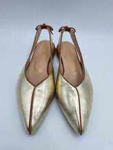 Carica l&#39;immagine nel visualizzatore di Gallery, Daphne slingback in pelle oro
