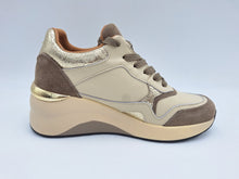 Carica l&#39;immagine nel visualizzatore di Gallery, Guardiani
