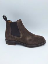 Carica l&#39;immagine nel visualizzatore di Gallery, Berwick 1707 chelsea boot uomo in camoscio
