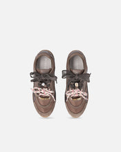 Carica l'immagine nel visualizzatore di Gallery, Pinko sneakers con lacci doppi e applicazioni
