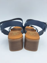 Carica l&#39;immagine nel visualizzatore di Gallery, 135 Oh! My Sandals
