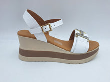 Carica l'immagine nel visualizzatore di Gallery, Oh! My Sandals
