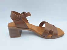 Carica l&#39;immagine nel visualizzatore di Gallery, 136 Oh! My Sandals
