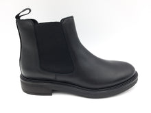 Carica l&#39;immagine nel visualizzatore di Gallery, Frau Chelsea Boot
