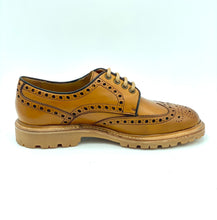 Carica l&#39;immagine nel visualizzatore di Gallery, Berwick 1707 Derby Brogue Wing Tip
